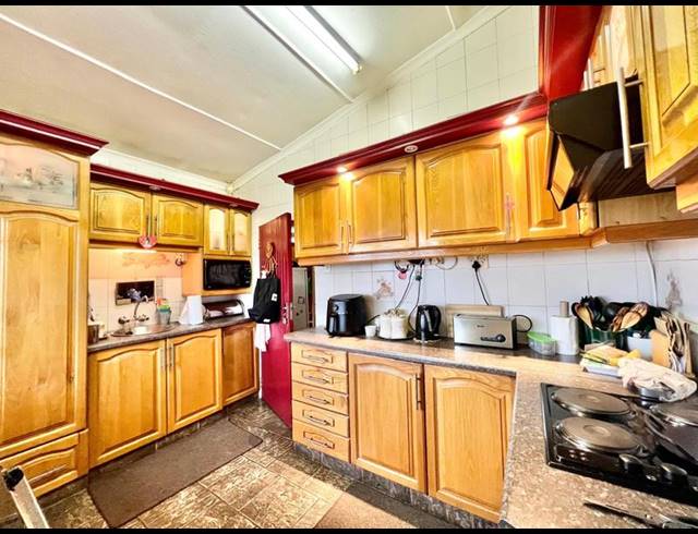 3 BEDROOM HOUSE FOR SALE IN NORTHDALE